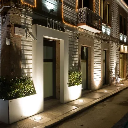 Hotel Residenze Ristorante & Diffuso - White