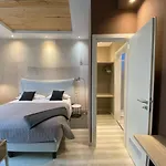 Residenze Ristorante & Diffuso - White