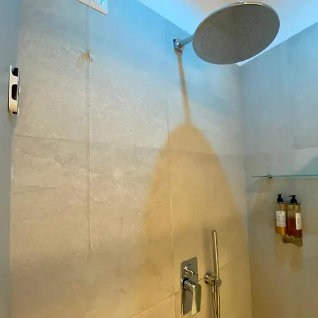 Residenze Ristorante & Diffuso - White 3* פויג'ה