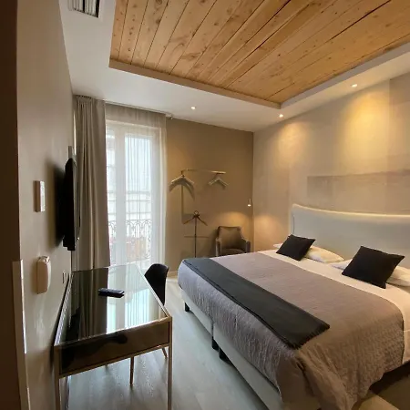 Residenze Ristorante & Diffuso - White 3*